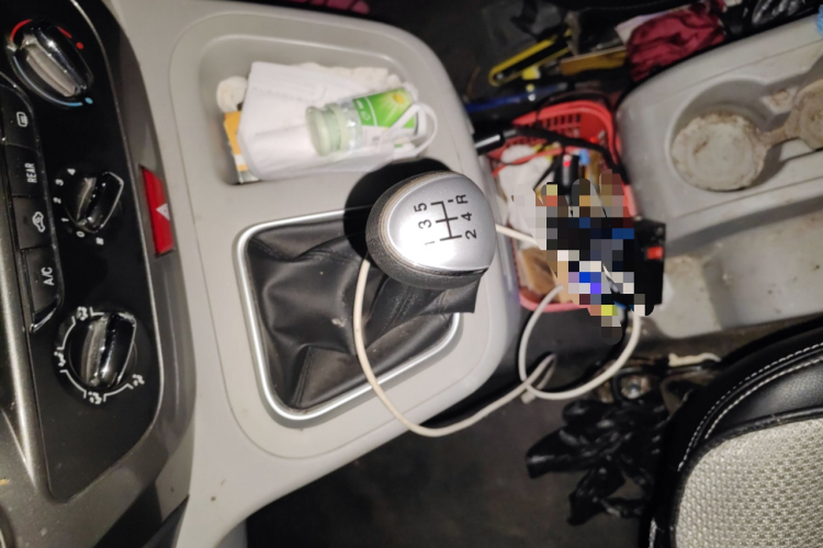 江淮瑞风 瑞风M3 2019款 PLUS 宜家版 1.8L 豪华型 9座中控内饰18