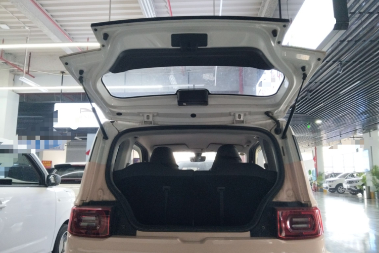 五菱汽车 宏光MINIEV 2021款 马卡龙臻享款 磷酸铁锂机舱底盘23