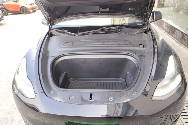 特斯拉 Model Y 2022款 改款 后轮驱动版机舱底盘24