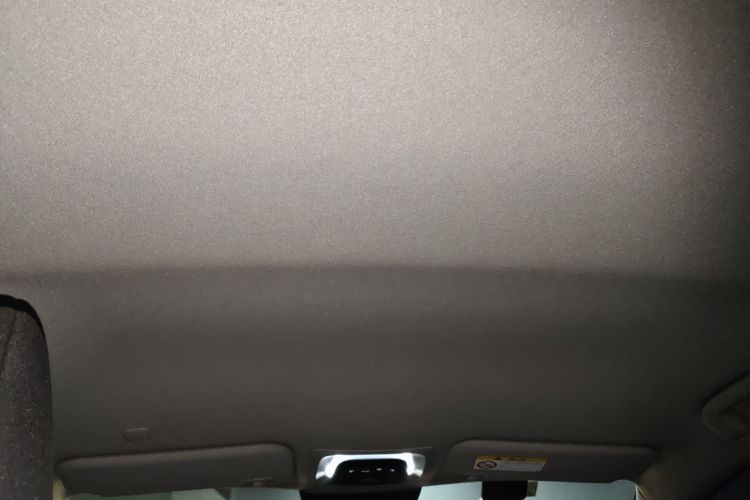 丰田 卡罗拉锐放 2023款 2.0L 先锋版局部细节22