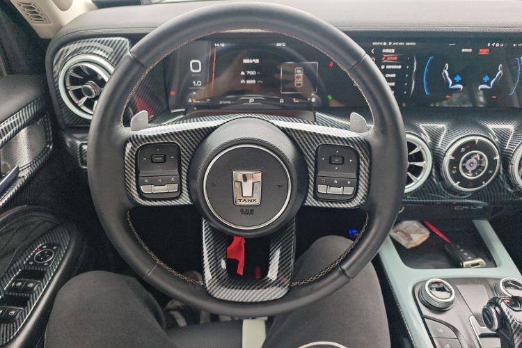 坦克300 2021款 城市版 2.0T 很有型中控内饰13