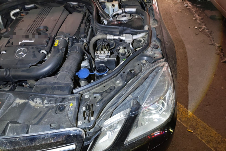 奔驰E级 2013款 E 260 L CGI时尚型局部细节9007