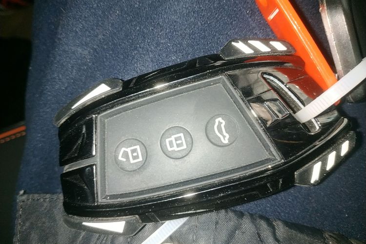 宝骏RS-3 2020款 1.5L 手动24小时在线豪华型中控内饰11