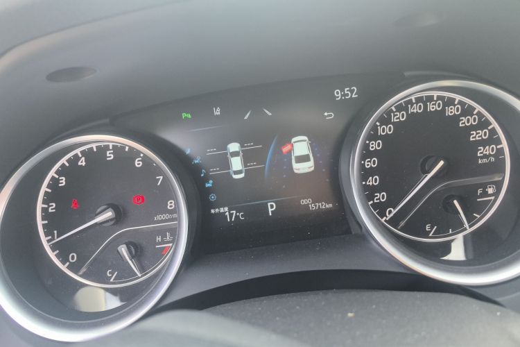 丰田 凯美瑞 2021款 2.0G 豪华版中控内饰14