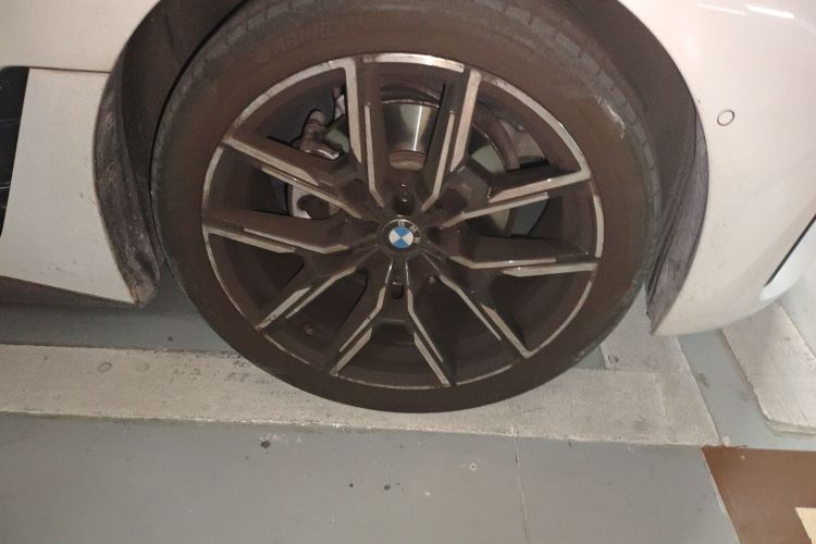 宝马4系 2022款 425i Gran Coupe M运动曜夜套装车身外观10