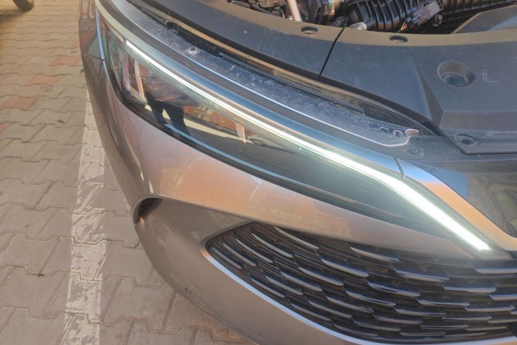 比亚迪 秦L 2024款 DM-i 120KM领先型车身外观8