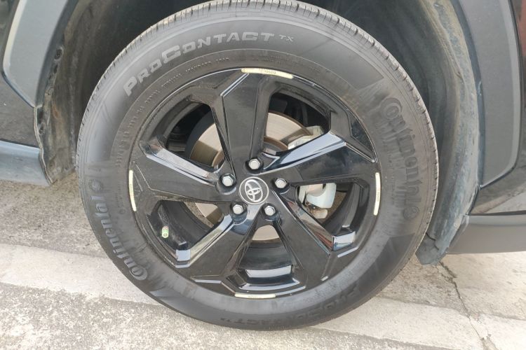 丰田 RAV4荣放 2021款 双擎 2.5L E-CVT四驱精英PLUS版车身外观10