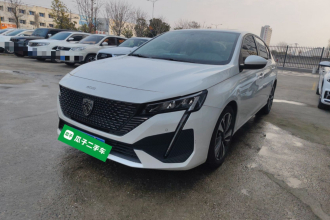 标致408 2022款 1.6T 追光版