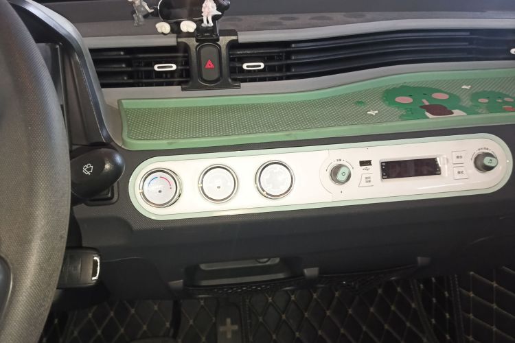 五菱汽车 宏光MINIEV 2021款 马卡龙时尚款 三元锂中控内饰16