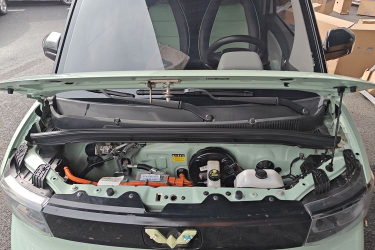 五菱汽车 宏光MINIEV 2021款 马卡龙时尚款 磷酸铁锂机舱底盘24