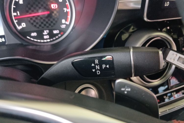 奔驰GLC轿跑 AMG 2017款 AMG GLC 43 4MATIC 轿跑SUV局部细节18