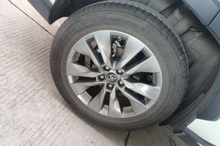 丰田 威兰达 2021款 双擎 2.5L E-CVT四驱豪华版车身外观6008