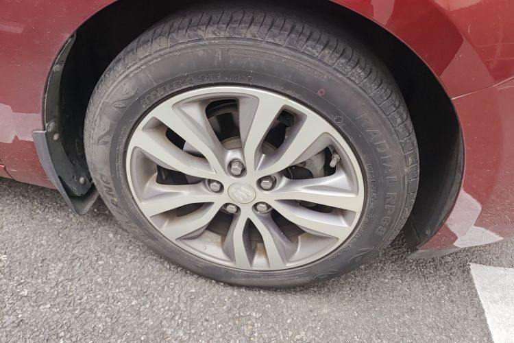 别克 英朗 2021款 改款 1.3T 自动轻混动精英型车身外观10