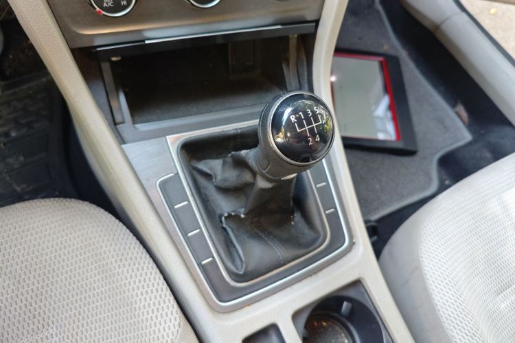 大众 高尔夫 2014款 1.4TSI 手动舒适型中控内饰18