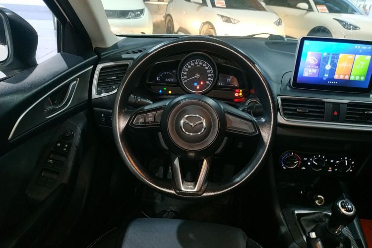 马自达3 昂克赛拉 2017款 三厢 1.5L 手动舒适型 国V中控内饰13