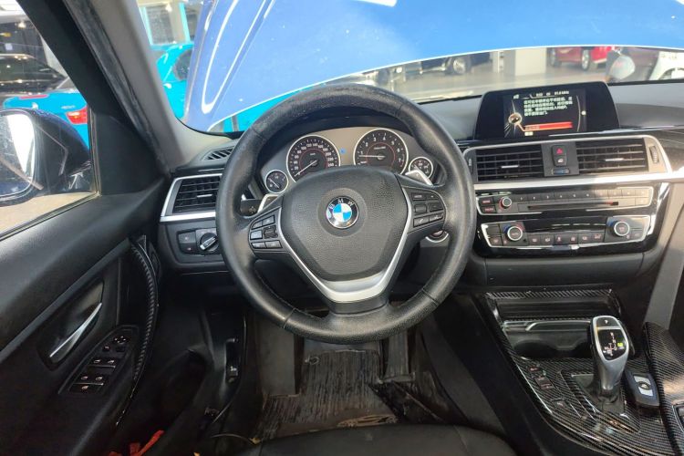 宝马3系 2017款 320Li M运动型中控内饰13
