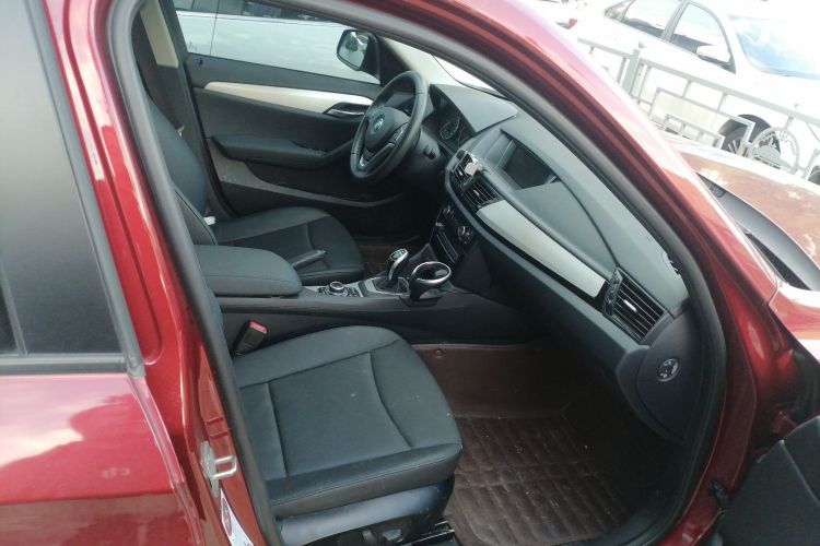 宝马X1 2014款 sDrive18i 领先型局部细节9005