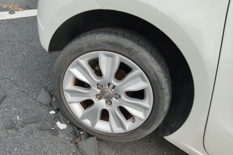 奥迪A1 2014款 30 TFSI Sportback时尚型车身外观6008