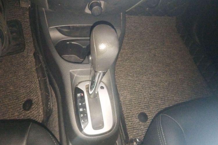 日产 骊威 2013款 劲锐 1.6XL CVT舒适版局部细节18