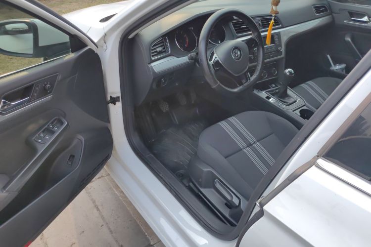 大众 凌渡 2017款 230TSI 手动风尚版中控内饰20