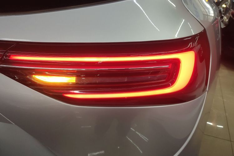 鸿蒙智行 问界M7 2024款 1.5T 四驱Plus版 5座车身外观9