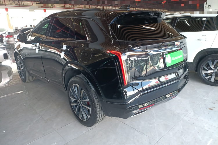 凯迪拉克XT5 2025款 2.0T 尊贵型车身外观4