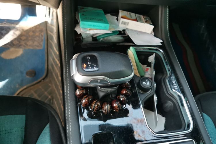 北京BJ40 2021款 2.0D 自动四驱刀锋英雄版侠客型中控内饰18