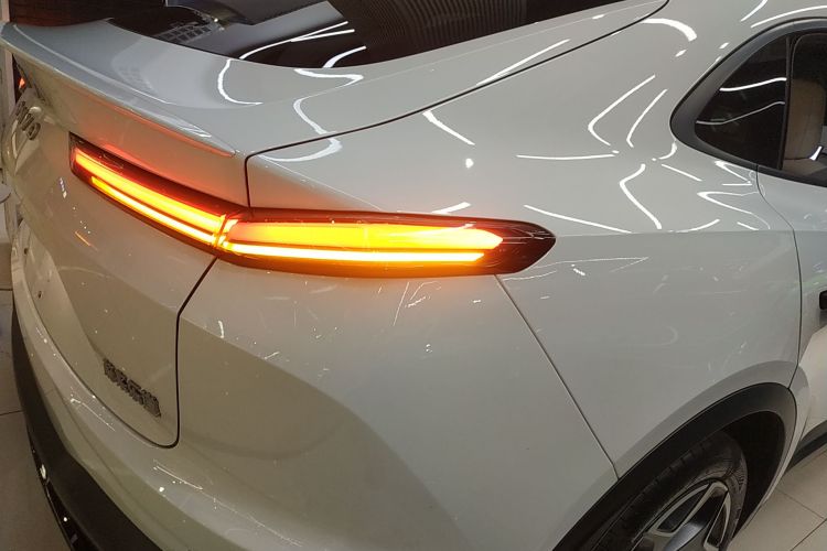 乐道L60 2024款 60kWh 后驱版车身外观9