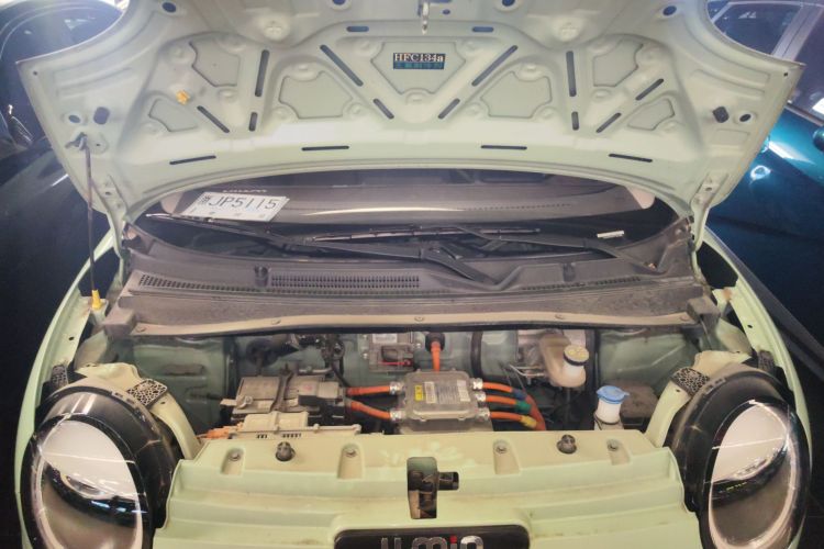 长安启源 长安Lumin 2022款 210km 香甜款机舱底盘24