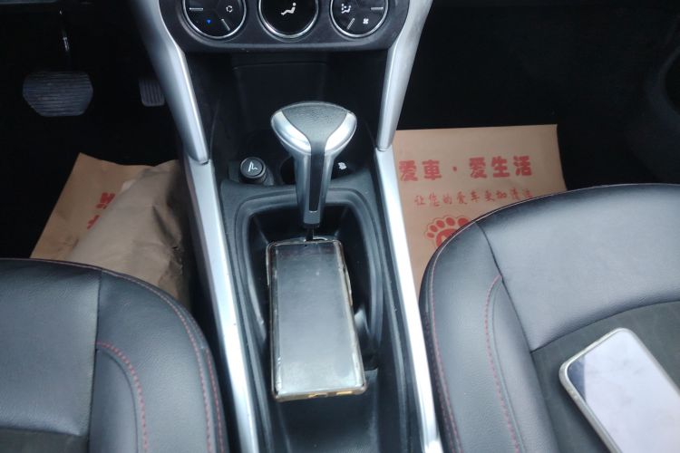 雪铁龙C3-XR 2015款 1.6L 自动先锋型中控内饰18