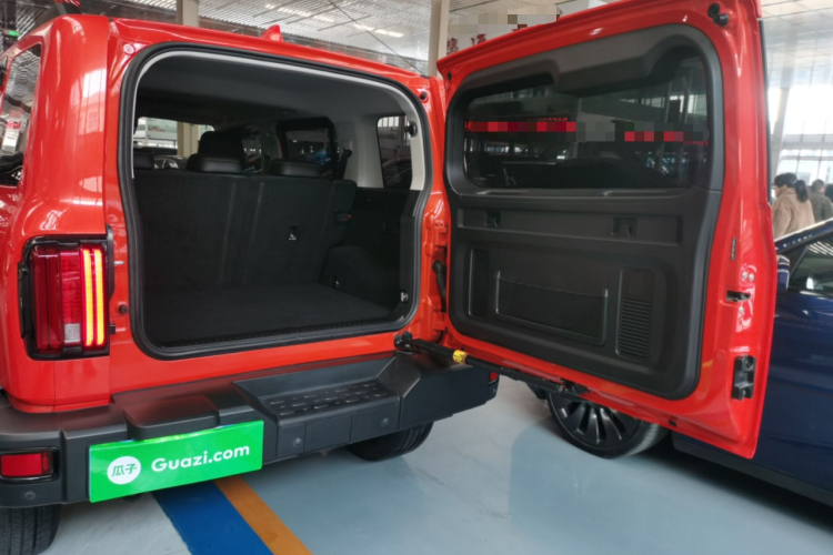 坦克300 2021款 越野版 2.0T 征服者局部细节23