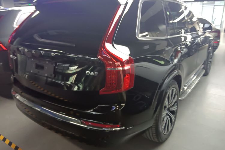 沃尔沃XC90 2023款 B6 智雅豪华版 7座车身外观6005