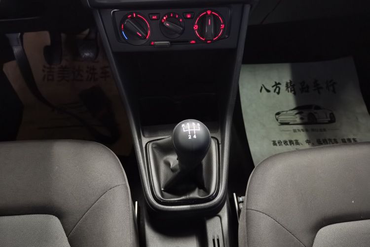 大众 捷达 2015款 质惠版 1.6L 手动时尚型中控内饰18