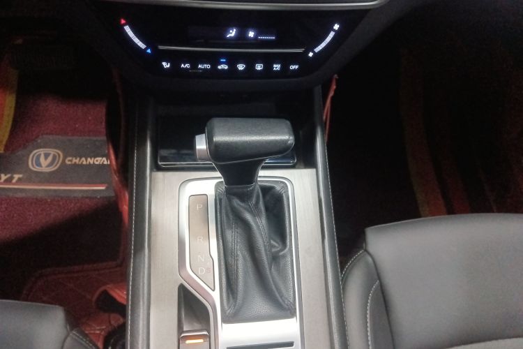 长安CS35PLUS 2020款 1.4T DCT悦联蓝鲸版局部细节18