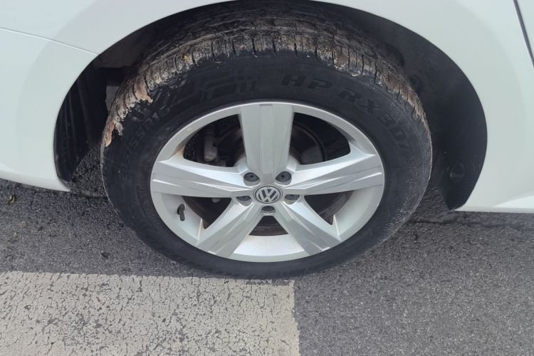 大众 朗逸 2017款 1.6L 自动风尚版车身外观6008