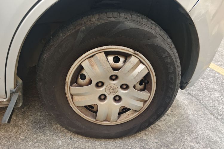 长安凯程 长安睿行M80 2014款 1.5L基本型（四座）4G15S车身外观10