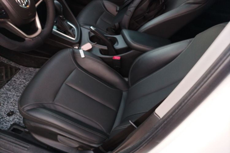 别克 英朗 2021款 改款 1.3T 自动轻混动精英型局部细节19