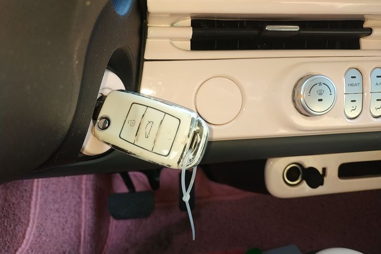 长安启源 长安Lumin 2022款 155km 清甜款中控内饰11