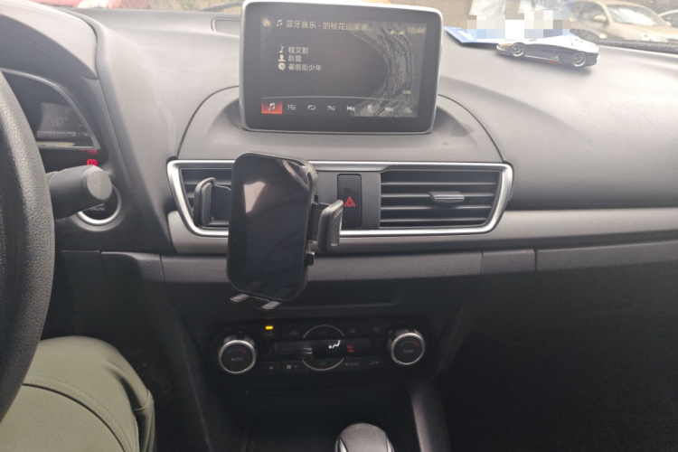 马自达3 昂克赛拉 2016款 三厢 1.5L 自动豪华型中控内饰16