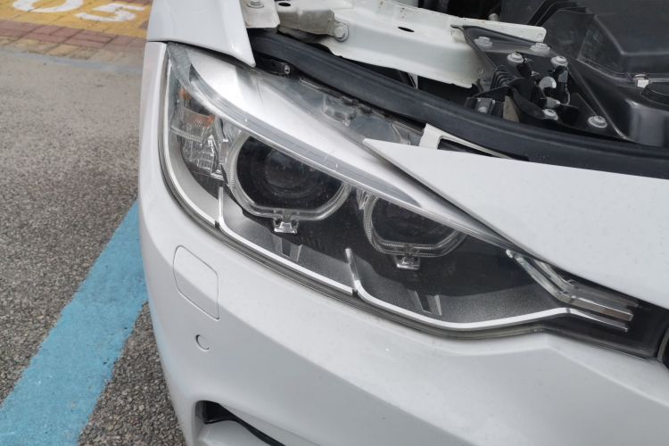 宝马3系 2013款 改款 320Li 豪华设计套装车身外观6006