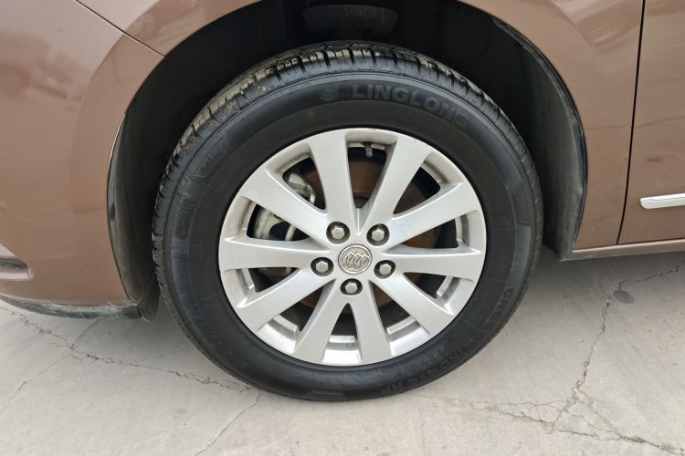 别克GL8 2018款 28T 豪华型 国VI车身外观6002