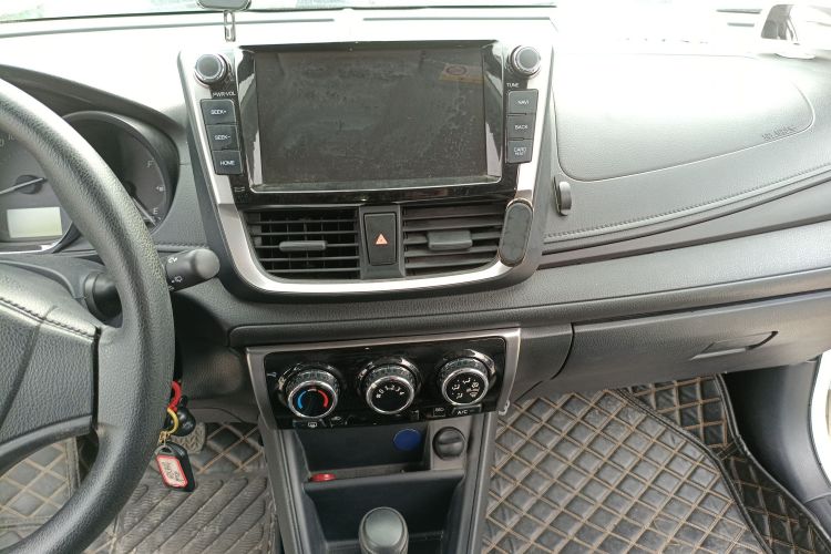 丰田 YARiS L 致炫 2016款 改款 1.5E CVT魅动版中控内饰16