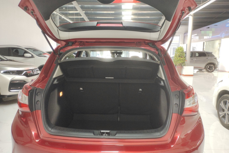 日产 骐达TIIDA 2021款 1.6L CVT智行版机舱底盘23