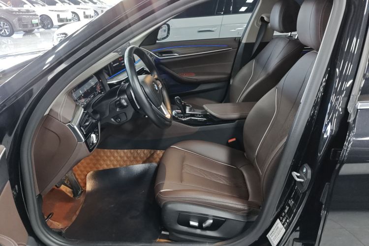 宝马5系 2021款 530Li xDrive 豪华套装中控内饰19