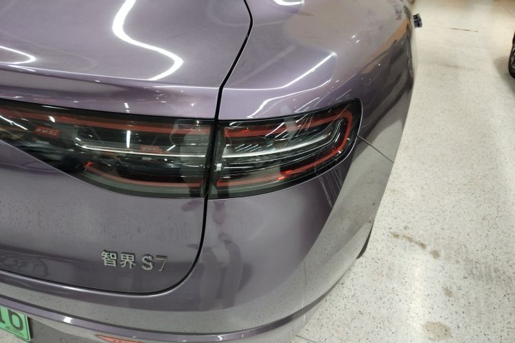 鸿蒙智行 智界S7 2024款 Pro 后驱长航版车身外观6006