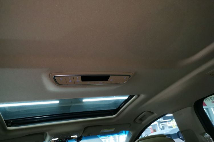 别克GL8 2020款 ES陆尊 653T 尊享型中控内饰22