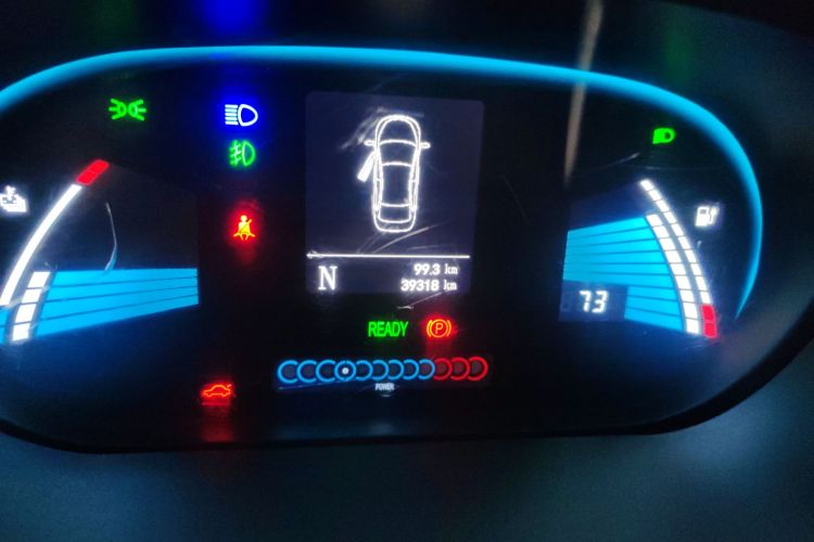 江汽集团 江淮iEV7 2019款 iEV7L 豪华智能型中控内饰14