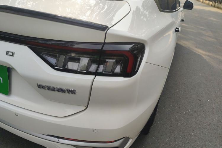 福特 蒙迪欧 2023款 EcoBoost 180 豪华型车身外观9