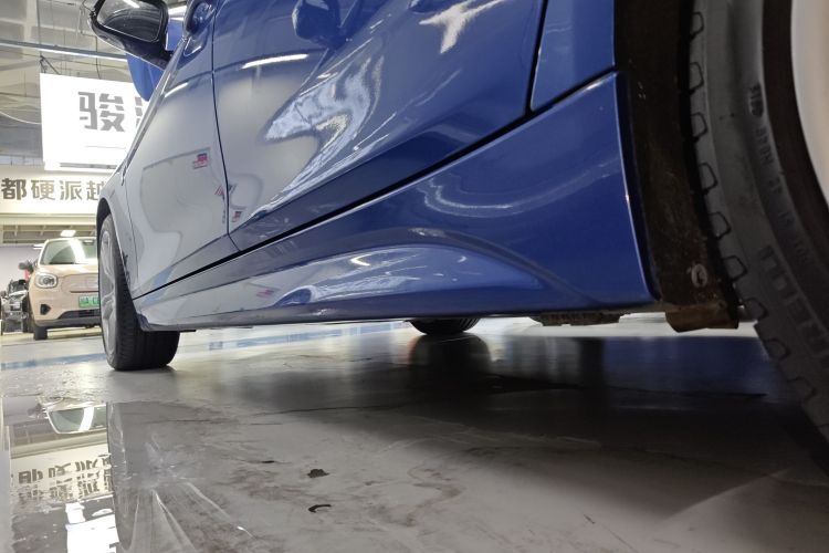 宝马3系 2019款 320Li M运动套装局部细节9002