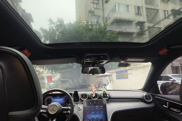 奔驰C级 2022款 改款 C 260 L 运动版局部细节22